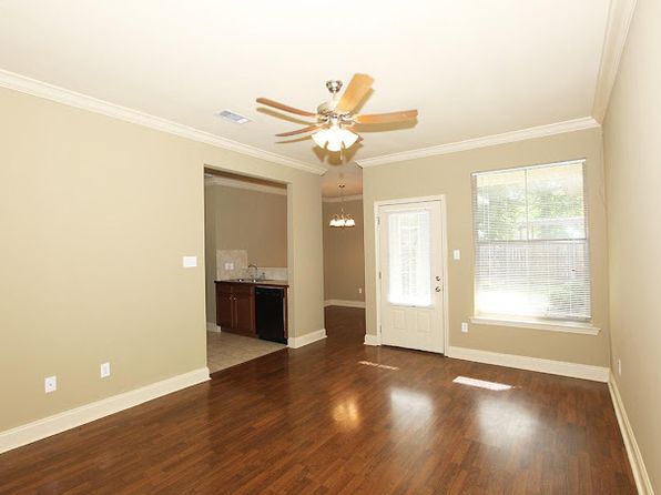 8447 Florida Blvd #10F
