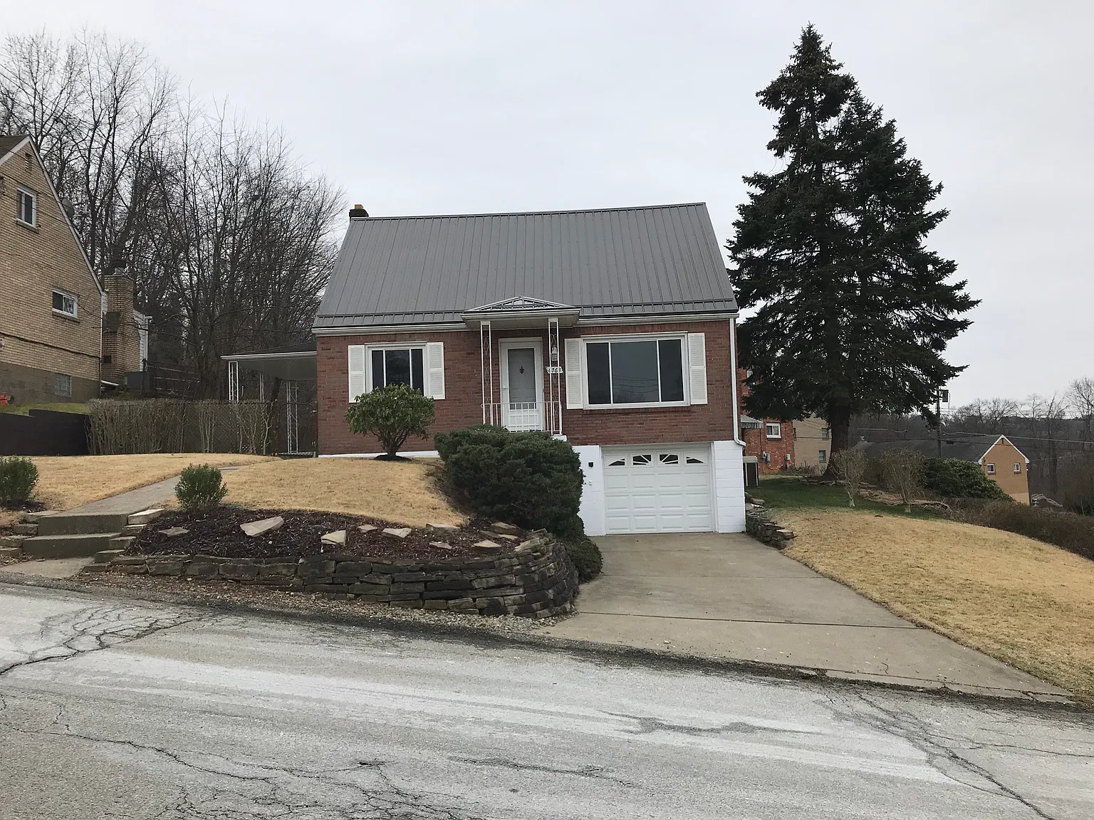 6763 N Barivista Dr photo 1