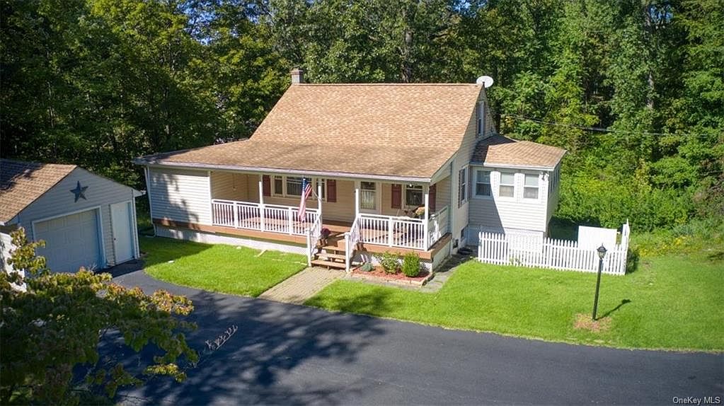 25 Cobey Terrace, Poughkeepsie, NY 12601 Zillow