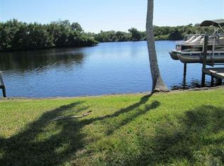 38 Channel Ln, Fort Myers, FL 33905