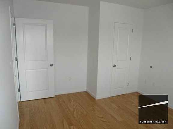 3rd image of 3132 31st St