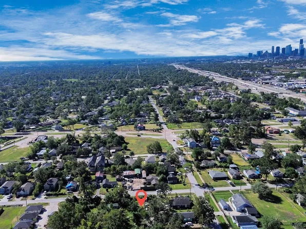 0 Memel St, Houston, TX 77026