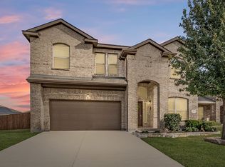 153 Hidden Creek Ct, Fort Worth, TX 76131