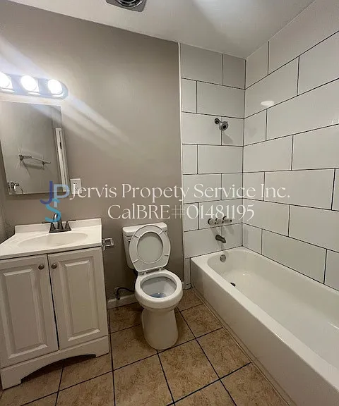 4550-4600 Santa Ana — Photo 17