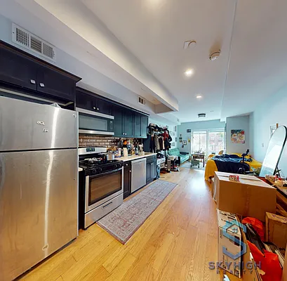 Rented by Skyhigh Realty NYC LLC | media 1