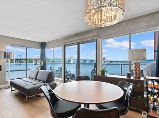 2360 43rd Ave E APT 214, Seattle, WA 98112