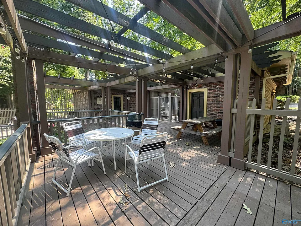 2132 Belle Grove Dr SW