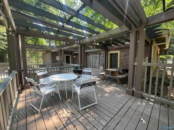 2132 Belle Grove Dr SW, Huntsville, AL 35802