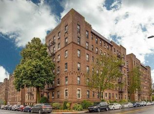 16710 Crocheron Ave, Flushing, NY 11358