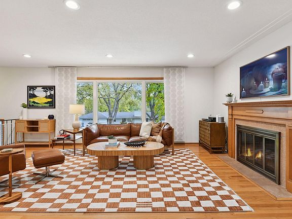 5th image of 6416 Parnell Ave