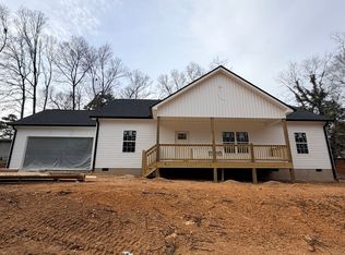 105 Keisha Ln, Calhoun, GA 30701