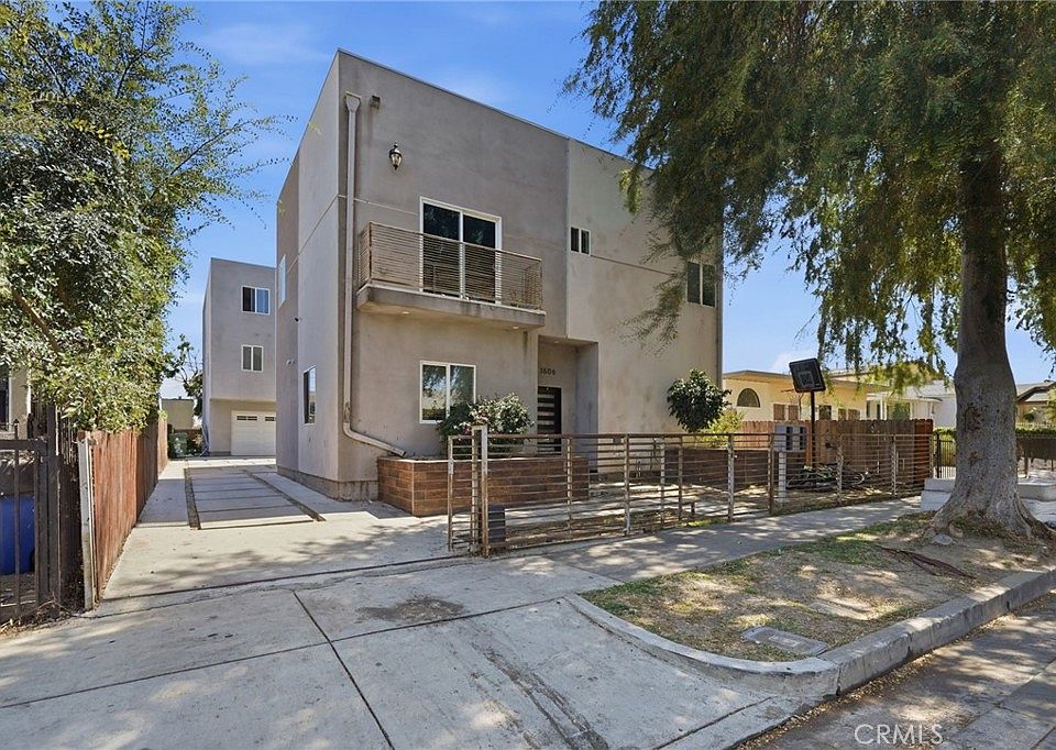 1st image of 1606 W 84th Pl
