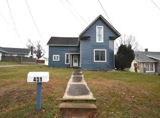 431 W Main St, Bloomfield, IN 47424