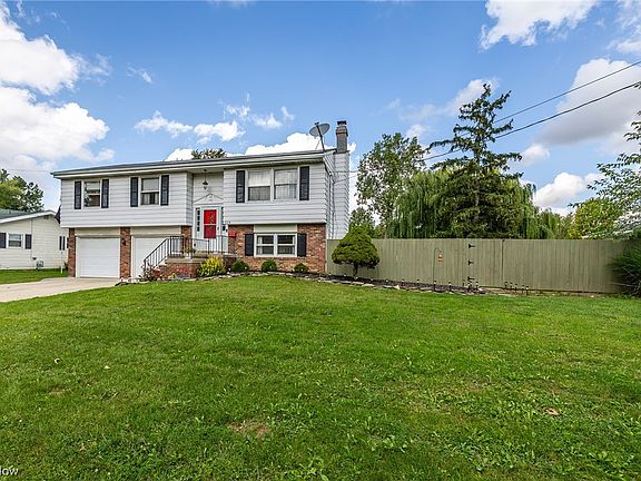 2nd image of 524 Stafford Dr