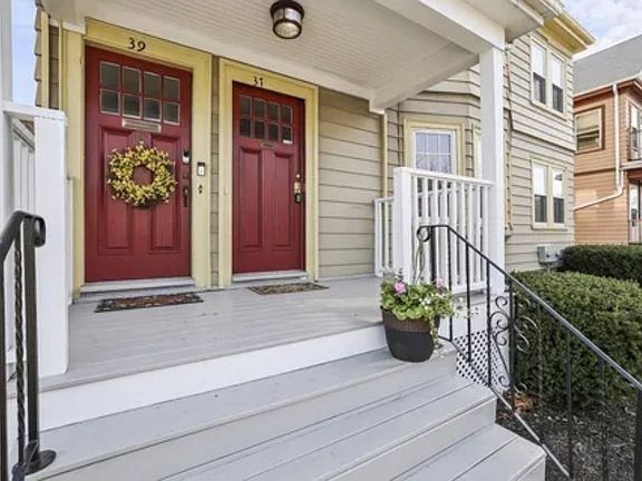 3rd image of 37 Gallivan Blvd #1
