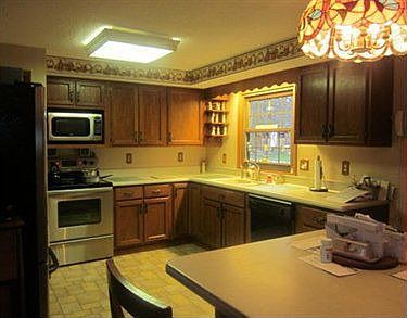 3rd image of 11249 Sherwood Dr