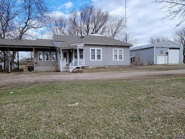 8227 SW Auburn Rd, Auburn, KS 66402