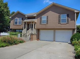1811 N Ashley Dr, Independence, MO 64058
