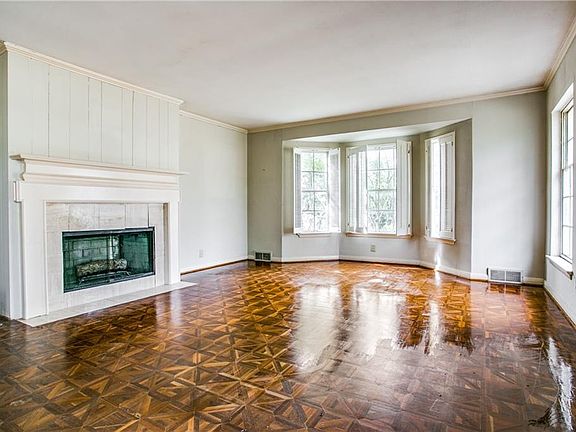 5th image of 8246 Santa Clara Dr