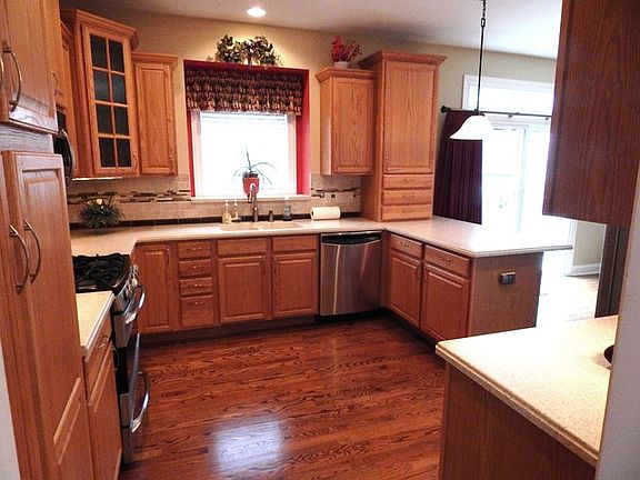 5th image of 26152 W Duck Ln
