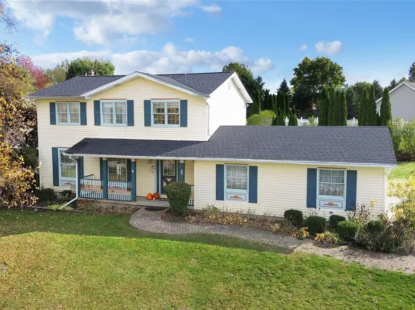 15489 Linden Rd, Linden, MI 48451