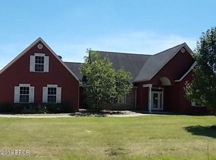 816 E Carroll St, Herrin, IL 62948