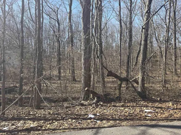 287 S Tinsel Cir E, Santa Claus, IN 47579