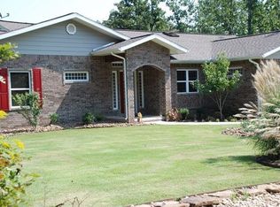 35 Kirkcudbright Ln, Bella Vista, AR 72715