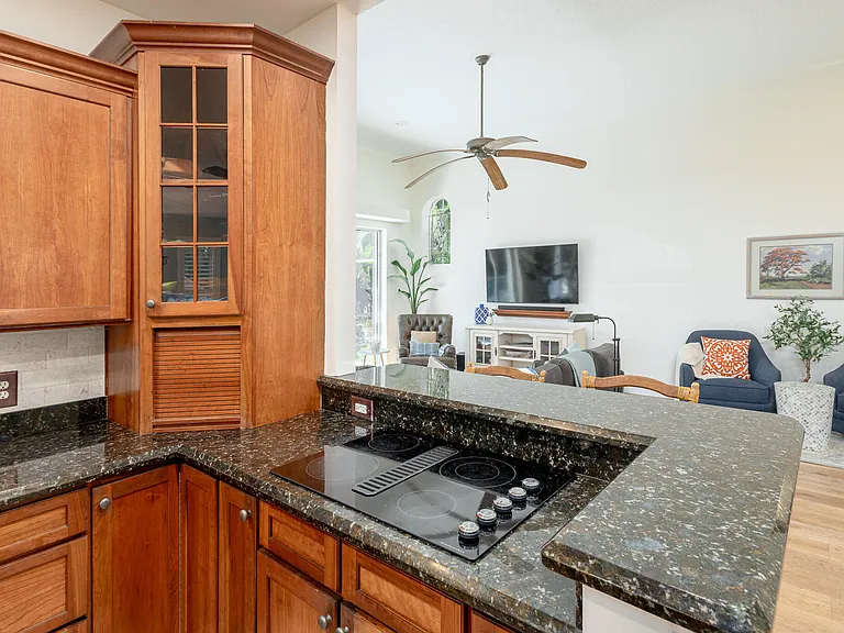 3842 SW Saint Lucie Ln — Photo 33