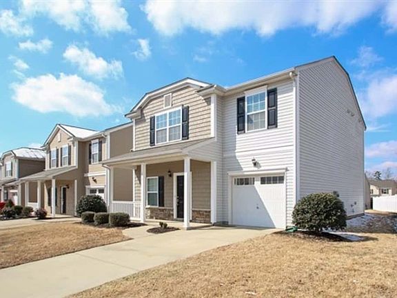 3rd image of 1015 Black Oak Dr