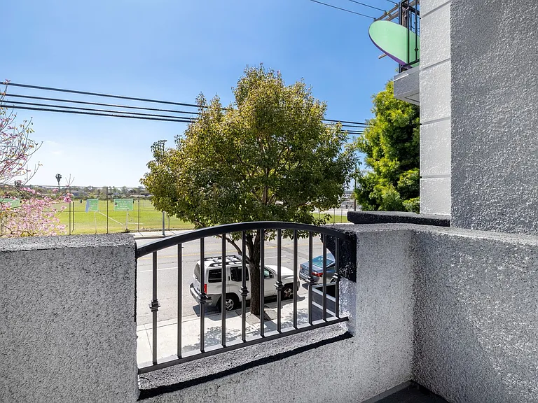 2820 Sawtelle Blvd — Photo 98