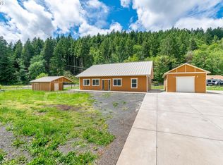 940 Curtin Rd, Cottage Grove, OR 97424