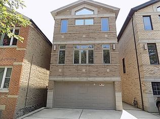2813 S Hillock Ave, Chicago, IL 60608