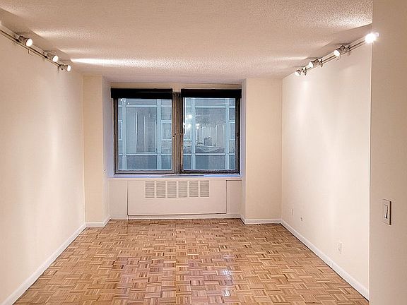 5th image of 164-168 Pearl St #7D
