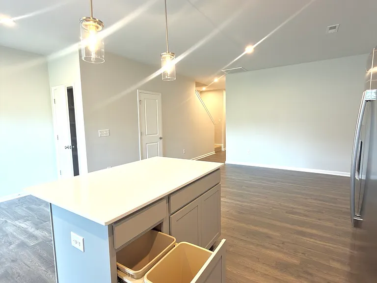 Quartz countertops, Kitchen island