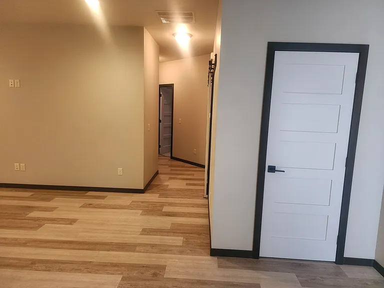 4513 S Dubuque Ave — Photo 5