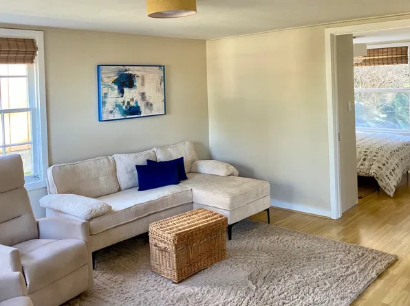 1824 NW 26th St, Lincoln City, OR 97367