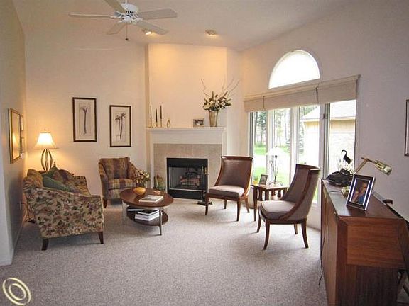 2nd image of 35735 Lone Pine Ln #1