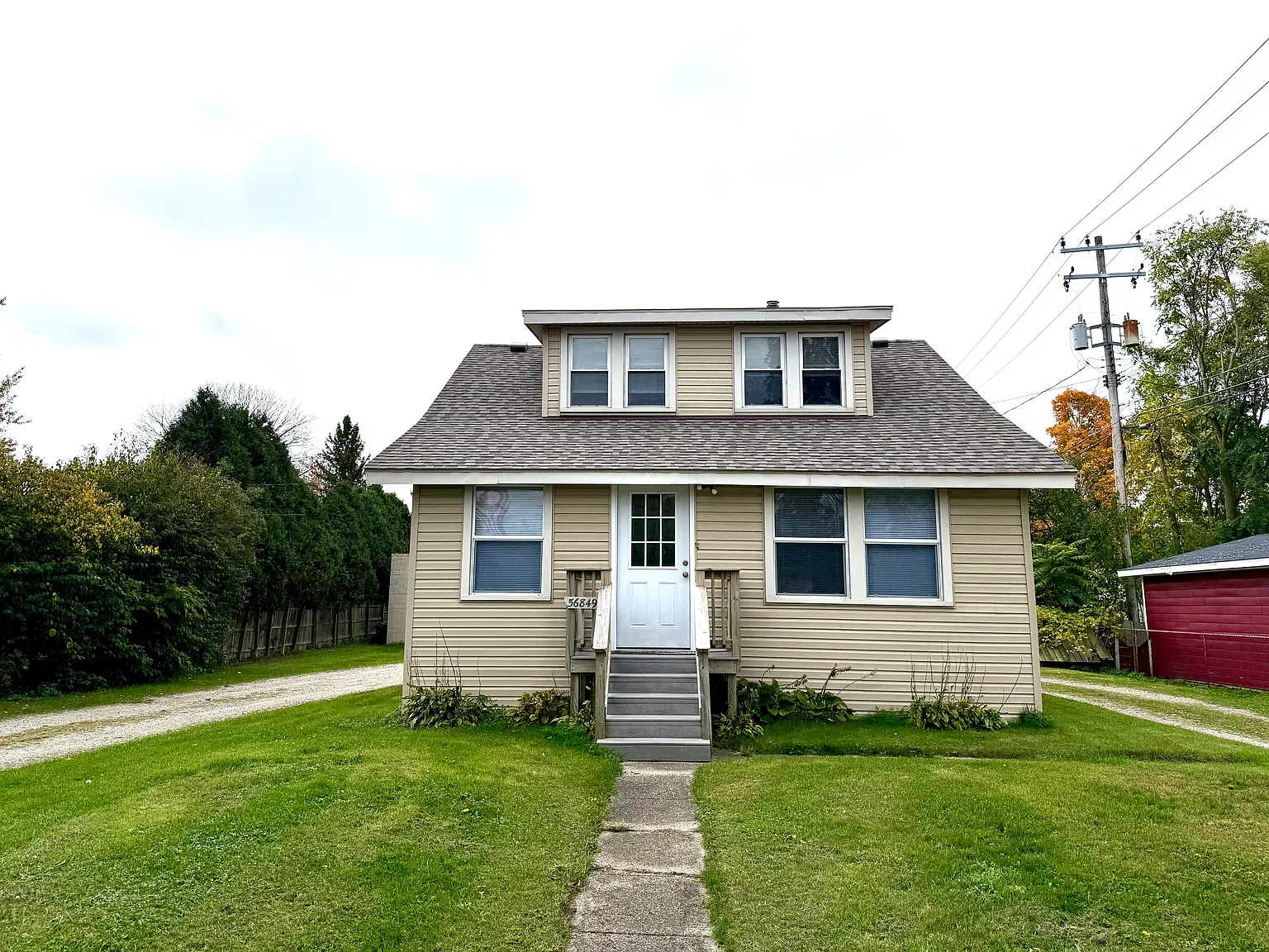2 bed, 1026 sqft, $1,300 — Photo 1