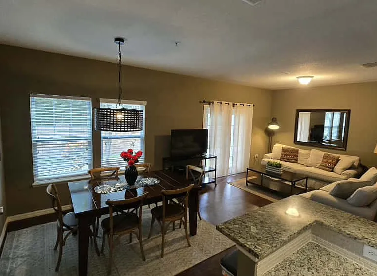 8962 Silver Pl — Photo 4