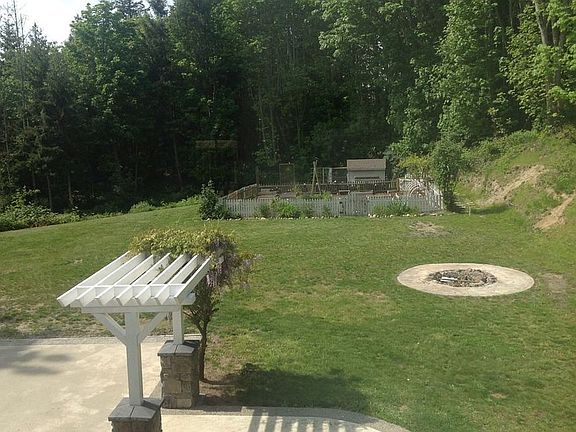 2nd image of 2119 S Camano Dr