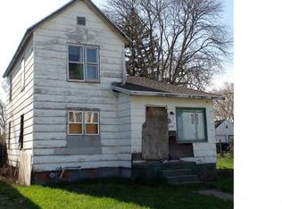 264 S Pearl St, Galesburg, IL 61401