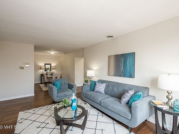 4th image of 6456 N Mozart St APT 3