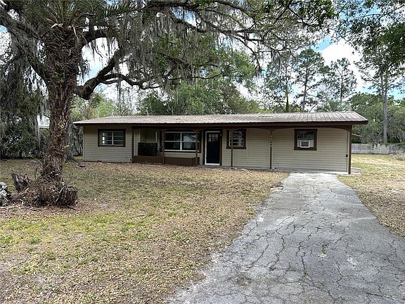 2nd image of 34798 Evergreen Way