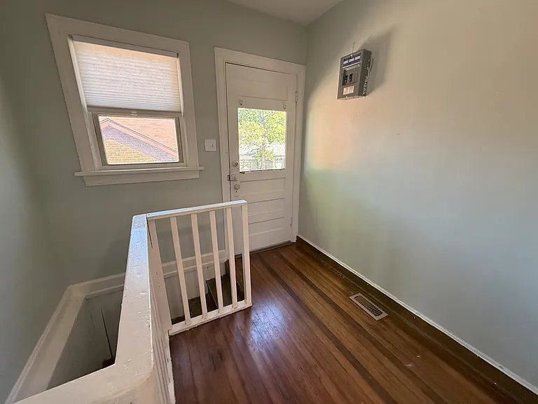 1611 S Lewis Ave — Photo 11