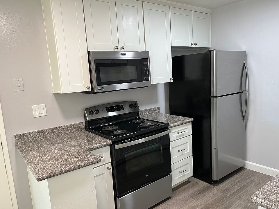 1st image of 939 Sobrato Dr #D