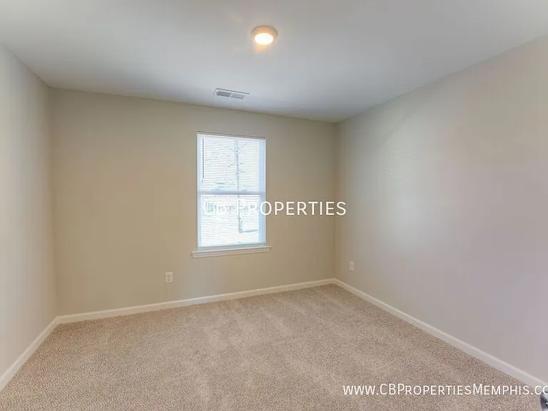 650-652 Ayers St #650 — Photo 3