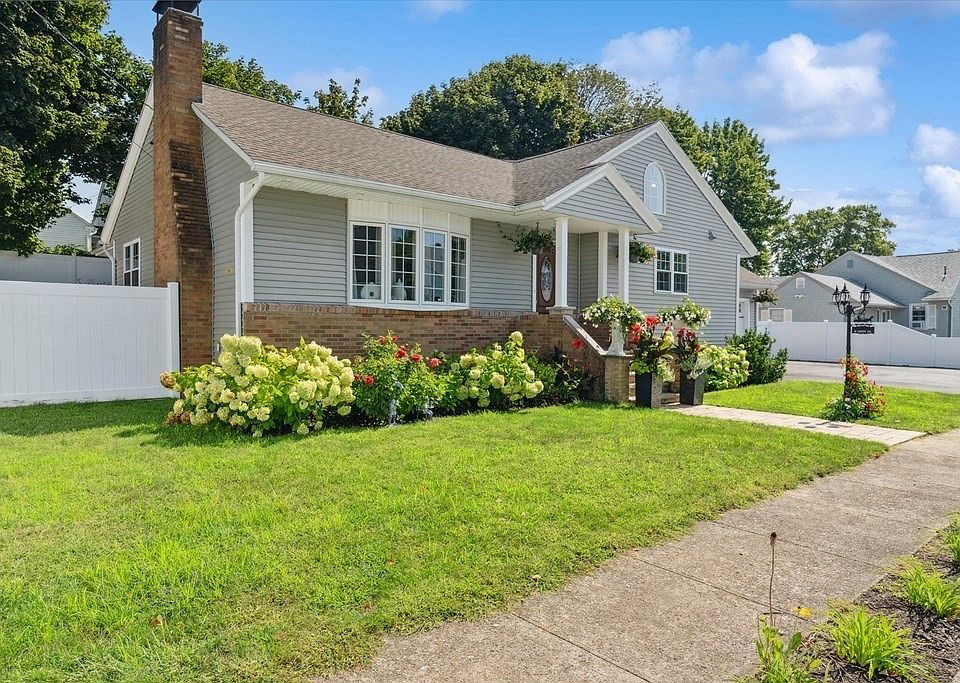 14 Liberty Ave, Lawrence, MA 01843 MLS 73158465 Zillow