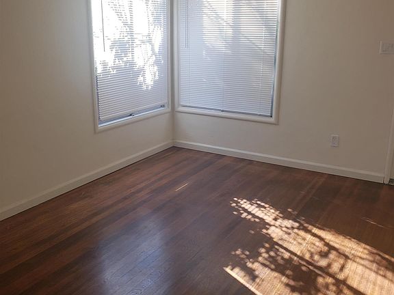 3rd image of 1402 Berkeley Way