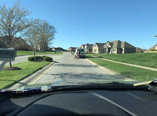 1822 Calvert Farms Dr, Greenwood, IN 46143